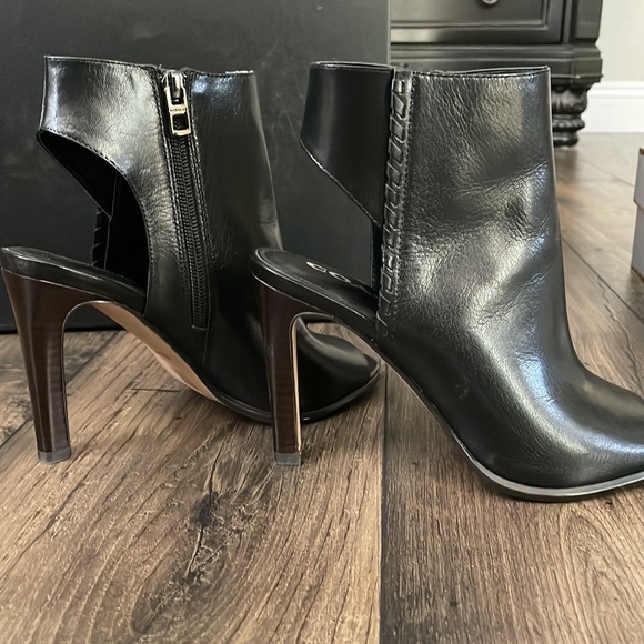 COACH open toe booties/heels. - Picture 3 of 5